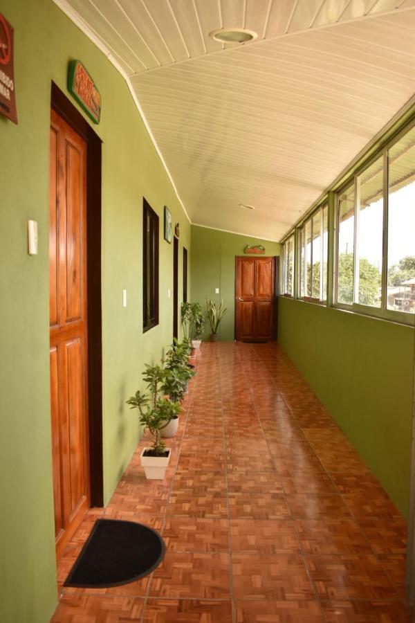 The Corner Airbnb Puerto Jiménez 外观 照片