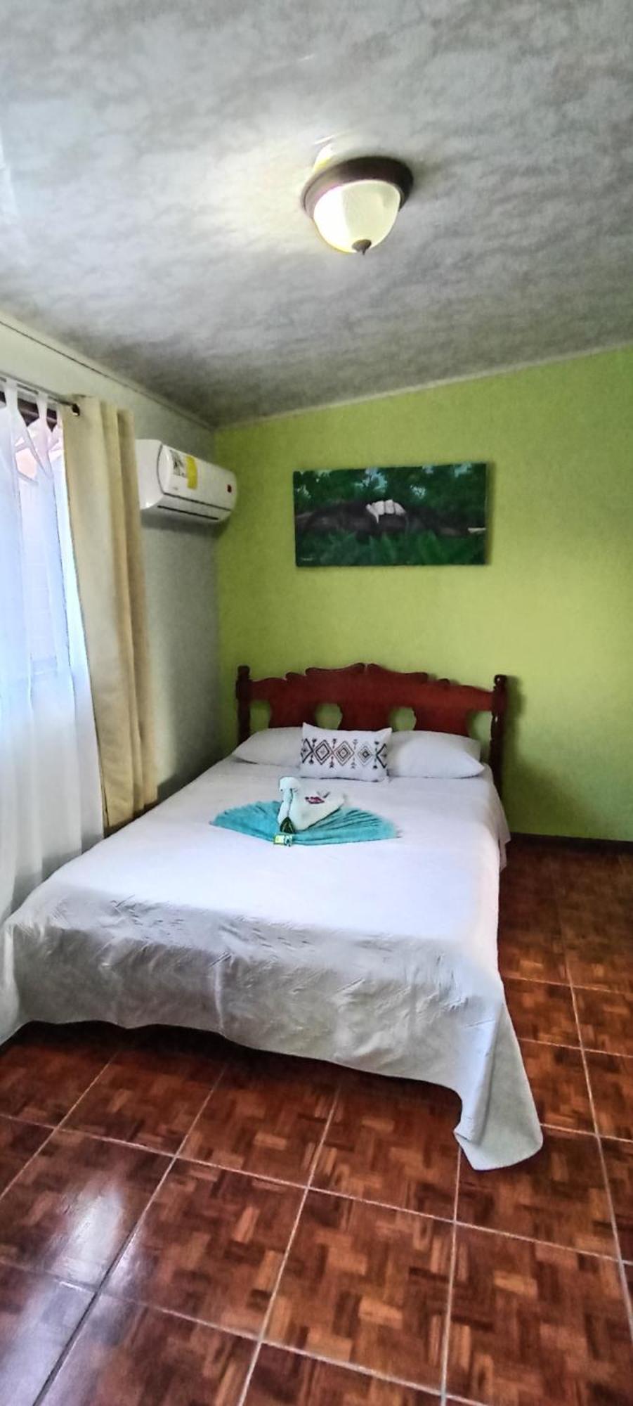 The Corner Airbnb Puerto Jiménez 客房 照片